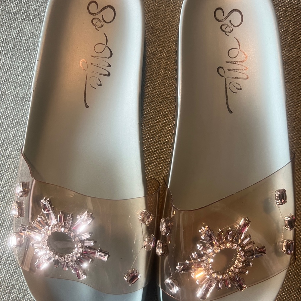 So Me Women's Clear and Green Embellished Sandals